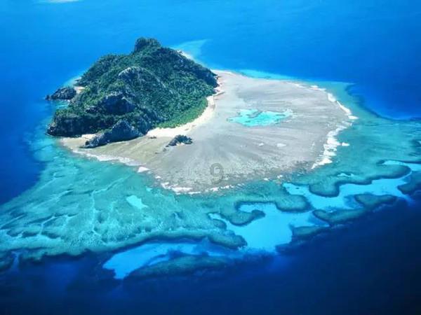 有钱没钱回家过年，在外打工“没钱”你还愿意回家吗？游戏画面